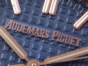 Audermars Piguet Lady Royal Oak 33mm RG 8F 1:1 Best Edition Blue Dial Diamonds Bezel on RG Bracelet Swiss Quartz - Image 9