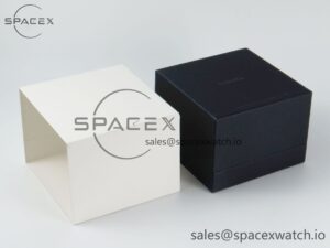 CHANEL BOX SET WITH CD - Image 4