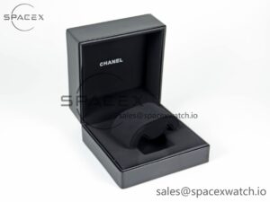 CHANEL BOX SET WITH CD - Image 6