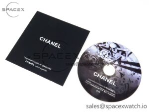 CHANEL BOX SET WITH CD - Image 11
