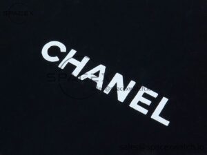 CHANEL BOX SET WITH CD - Image 15