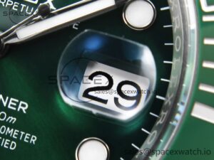 Rolex Submariner 116610 LV Green Ceramic Clean 904L 1:1 Best Edition on SS Bracelet SA3135 - Image 12