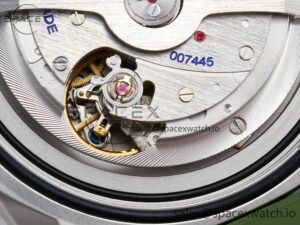 PAM1226 V SS TTF 1:1 Best Edition on Green Rubber Strap P900 - Image 23