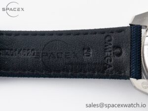 Speedmaster Professional “Silver Snoopy Award” 50th Anniversary N1F 1:1 Best Edition A3861 - Image 21