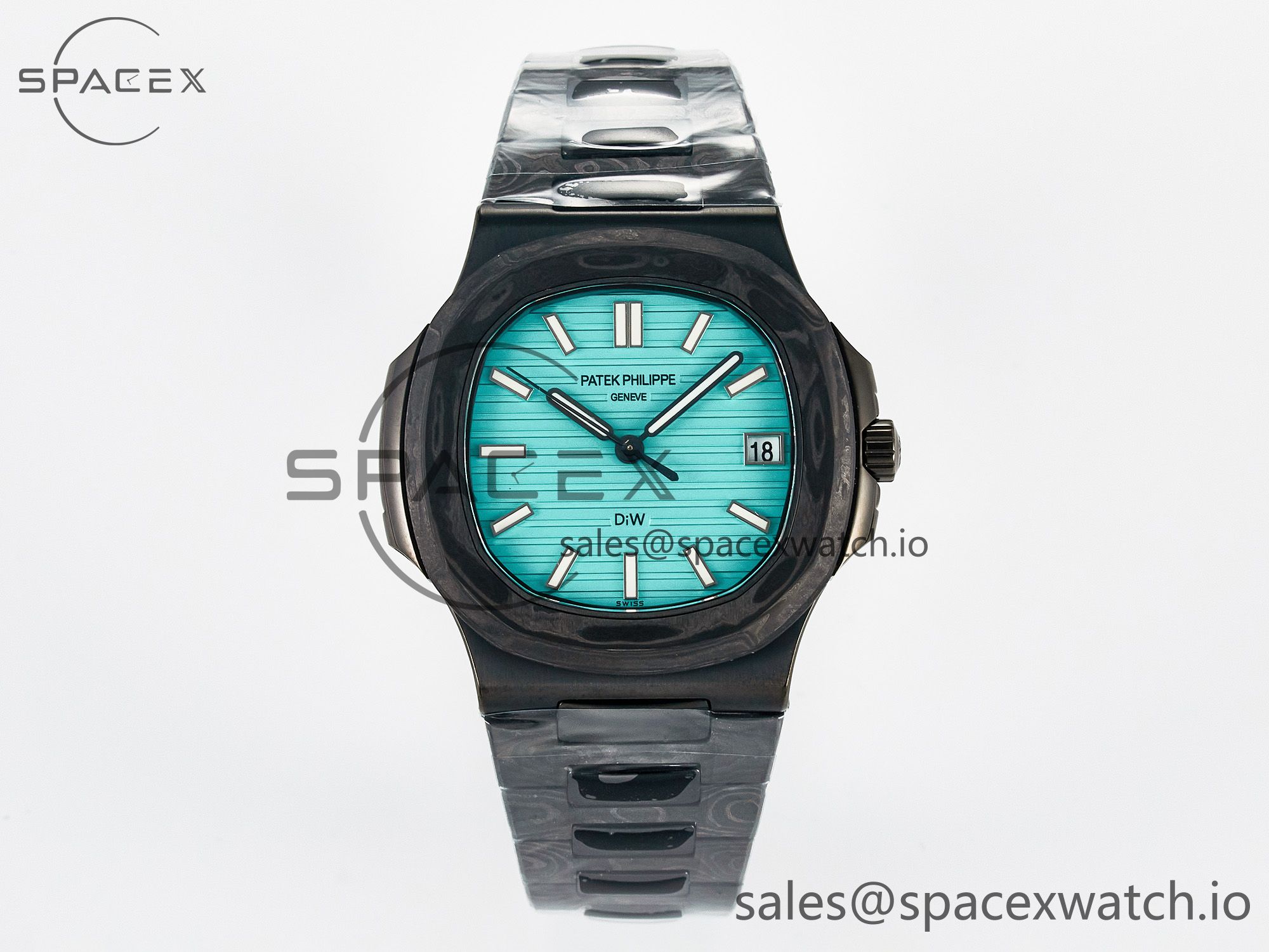 IMG_2475 拷贝 Nautilus 5711 DIW Carbon DIWF 1:1 Best Edition Tiffany Blue Textured Dial on Carbon/PVD Bracelet 324CS - Image 1