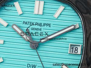 Nautilus 5711 DIW Carbon DIWF 1:1 Best Edition Tiffany Blue Textured Dial on Carbon/PVD Bracelet 324CS - Image 9