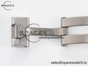 Tank Must SS 33.7mm DRF 1:1 Best Edition White Dial on SS Bracelet Jap Quartz - Image 21