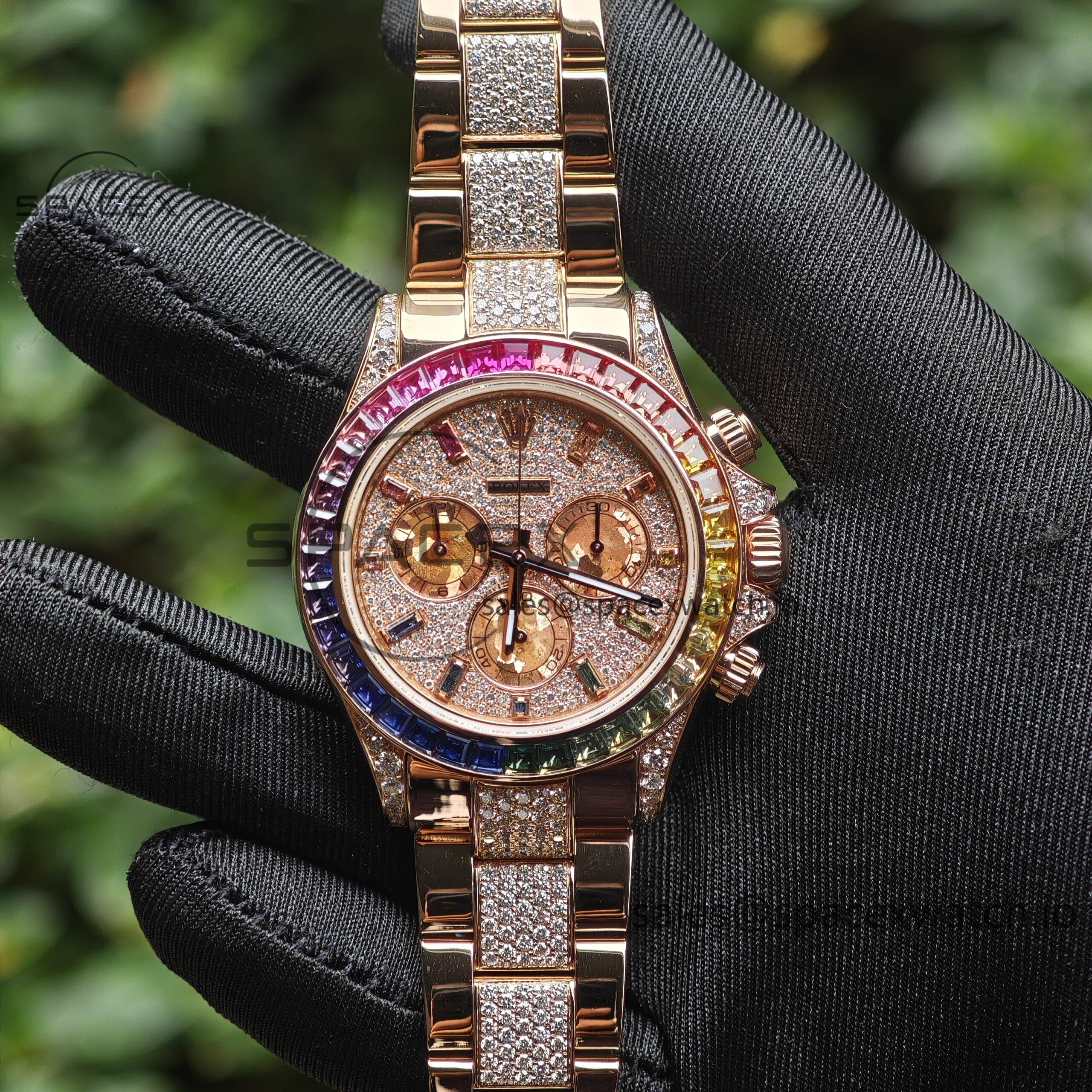 IMG_20241210_150900 Rolex Daytona Series 116595RBOW Rainbow Di 1:1 Customized 18K Pure Gold Case, Strap, Buckle, Customized Best True Diamond Dial, Hands, Natural Sapphire Rainbow Outer Ring, Dandong 4130 Movement - Image 1