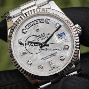 Rolex Day Date model m128239, diameter 36mm, custom best white mother of pearl dial, best alternative pointer, custom best calendar, stainless steel electroplated platinum case and strap - Image 4