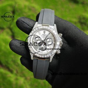 Rolex Daytona 126539TBRT, handcrafted with natural diamonds on the outer ring and case, customized with the best substitute dial and hands, and electroplated with 18K white gold on the case and clasp - Image 4