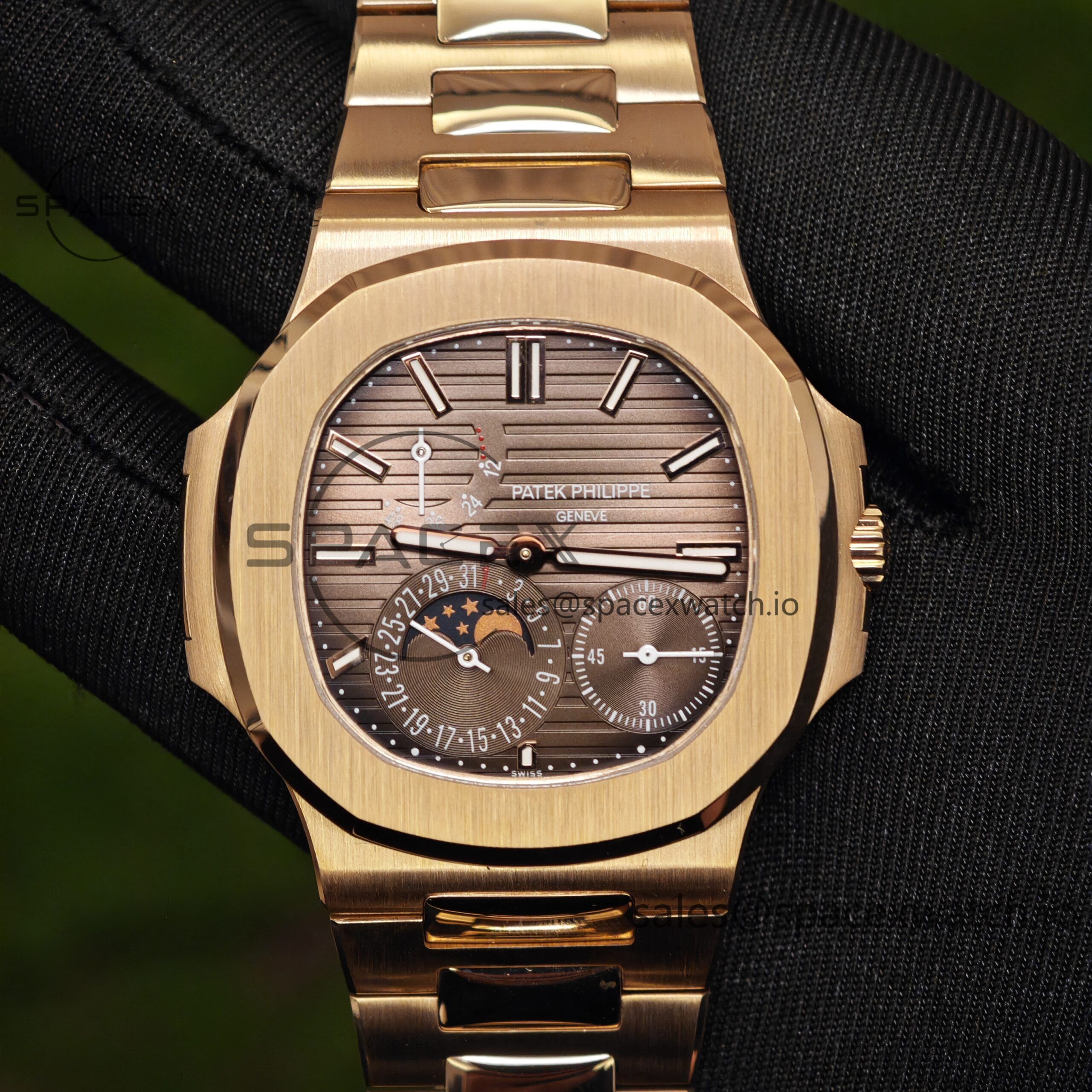 IMG_20250305_184146 Patek Philippe Nautilus rose gold 5712R, 1:1 customized CNC18K pure gold case, optimal substitute dial pointer moon phase, ball top needle shaft, customized ACE240 integrated movement - Image 1