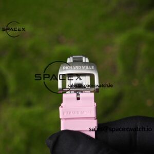 Customized Black Gold RM-055, Black Carbon Fiber Case, RMUL2 Integrated Movement, Customized Pink Natural Rubber Strap (Available in More Colors), Titanium Buckle - Image 12
