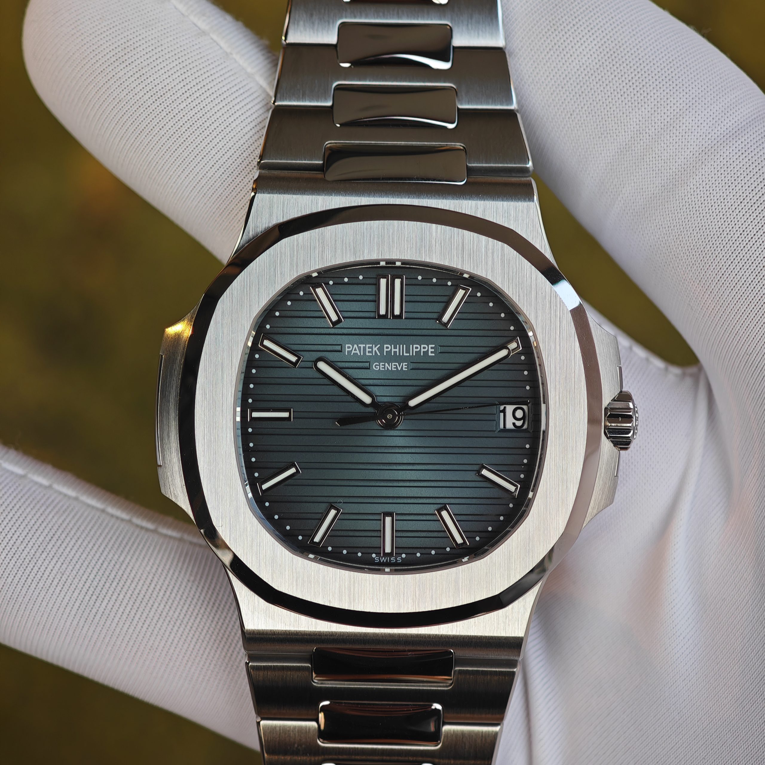 202512 779 (Top customization) Patek Philippe 5711/1A blue dial, raw data 1:1 CNC customized case and strap, customized best alternative representative dial, hands, calendar and ACE324 integrated movement, infinitely close to GEN state - Image 1