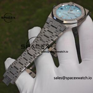 AP Royal Oak 39mm Frost Gold 15202, custom imported to replace the ice blue dial and calendar. The entire watch is made of frost gold technology, wrapped in 18K white gold treatment, and equipped with a self-produced 2121 movement - Image 26