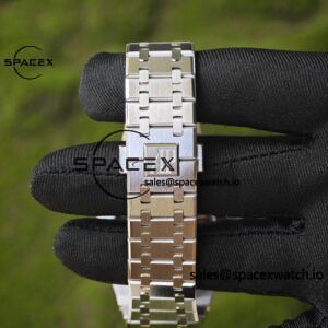 Customized AP Royal Oak 26240BC, featuring the best alternative blue dial, date display, and alternative hands. Handmade inlaid with jewelry grade natural sapphire outer ring, CNC 1:1 customized case, strap, and clasp. The entire watch is crafted with 18K white gold plating. The best 4401 integrated movement currently available on the market - Image 21