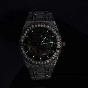 Customized full diamond AP Royal Oak 15407, the entire watch is handmade with moissanite diamonds, and the case and strap have undergone secondary polishing. 3132 integrated movement - Image 22