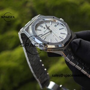 The Audemars Piguet AP15400 features a white dial, modified with GEN white dial, hands, calendar, and mirror. The case and strap undergo secondary polishing and grinding, as well as the 3120 integrated movement - Image 10