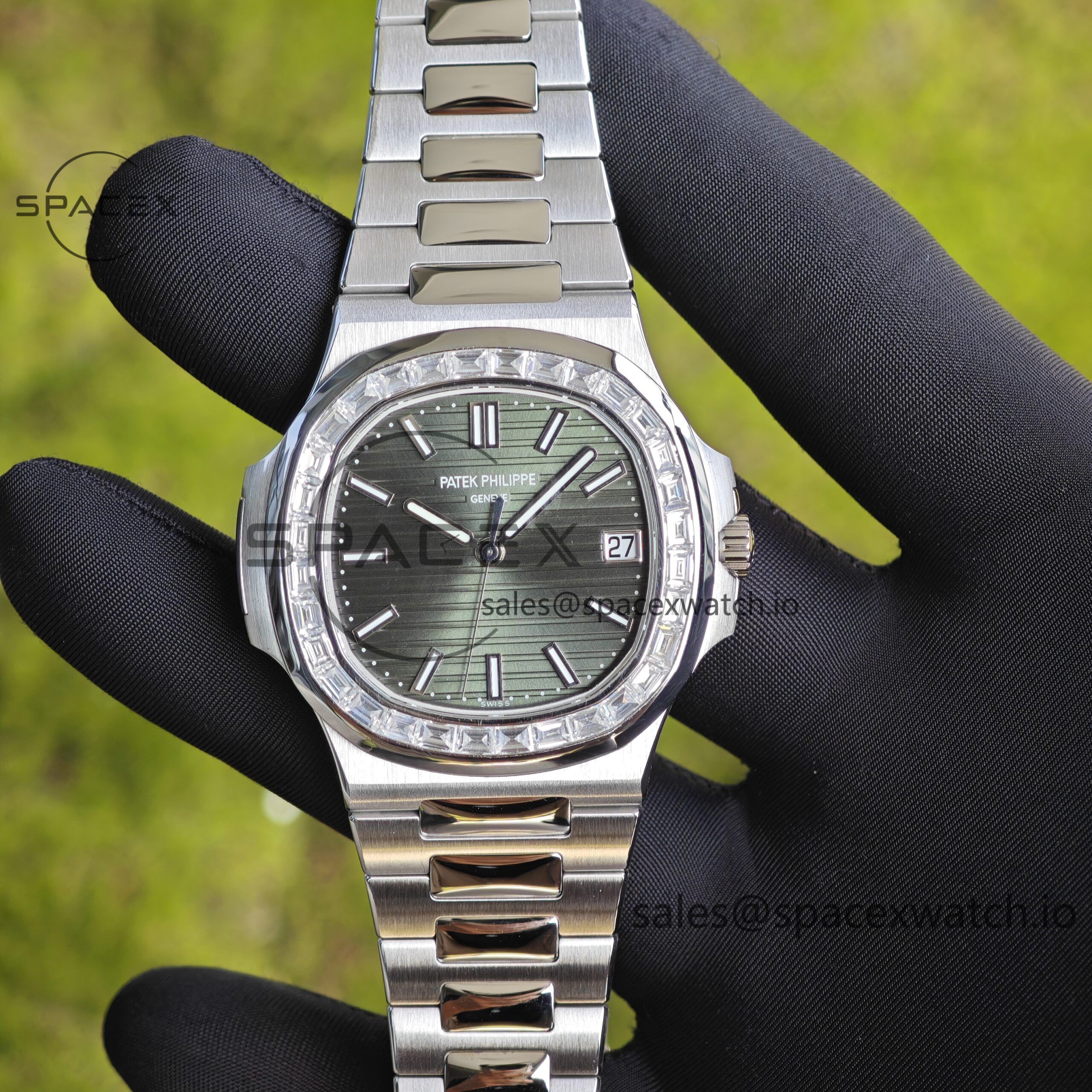 IMG_20250802_162904 (Regular customization) Patek Philippe 5711 green dial, diamond bezel, customized best alternative dial pointer calendar, German CNC technology 1:1 customized 316L stainless steel case and strap, hand inlaid diamond bezel, Dandong 324 integrated movement - Image 1