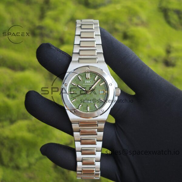 IWC Engineer Series IW328908 green dial, with secondary calibration and polishing of hands and shafts, and secondary calibration and polishing of case and strap - Image 2