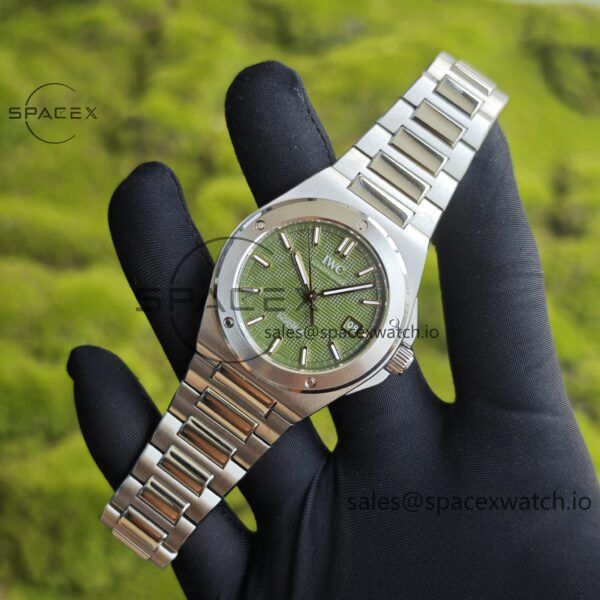 IWC Engineer Series IW328908 green dial, with secondary calibration and polishing of hands and shafts, and secondary calibration and polishing of case and strap - Image 4
