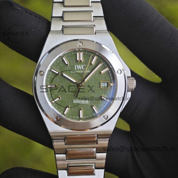 IWC Engineer Series IW328908 green dial, with secondary calibration and polishing of hands and shafts, and secondary calibration and polishing of case and strap - Image 1