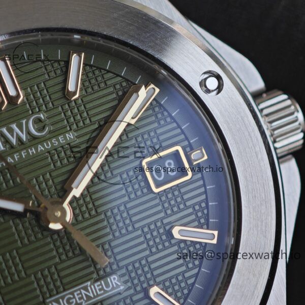 IWC Engineer Series IW328908 green dial, with secondary calibration and polishing of hands and shafts, and secondary calibration and polishing of case and strap - Image 12