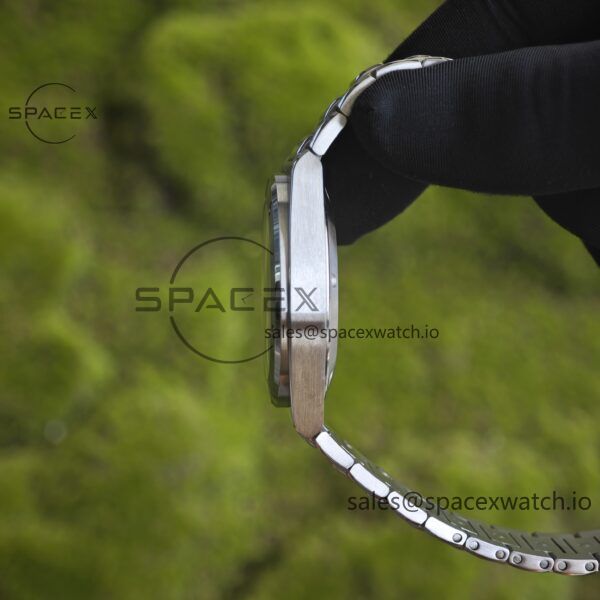 IWC Engineer Series IW328908 green dial, with secondary calibration and polishing of hands and shafts, and secondary calibration and polishing of case and strap - Image 16