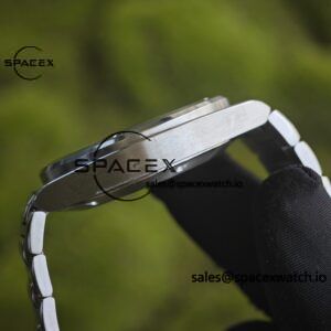 IWC Engineer Series IW328908 green dial, with secondary calibration and polishing of hands and shafts, and secondary calibration and polishing of case and strap - Image 18