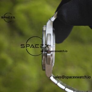 IWC Engineer Series IW328908 green dial, with secondary calibration and polishing of hands and shafts, and secondary calibration and polishing of case and strap - Image 17