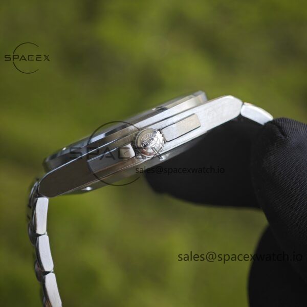 IWC Engineer Series IW328908 green dial, with secondary calibration and polishing of hands and shafts, and secondary calibration and polishing of case and strap - Image 19
