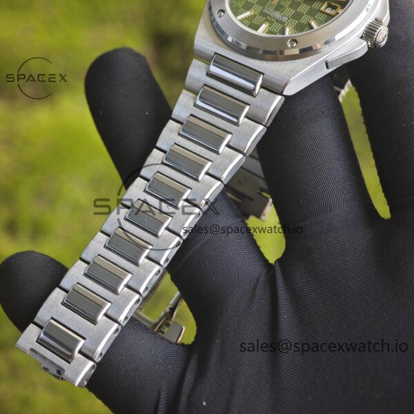 IWC Engineer Series IW328908 green dial, with secondary calibration and polishing of hands and shafts, and secondary calibration and polishing of case and strap - Image 21