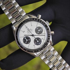 Authentic second-hand Omega Super Series SPEEDMASTER Panda Dial - Image 6