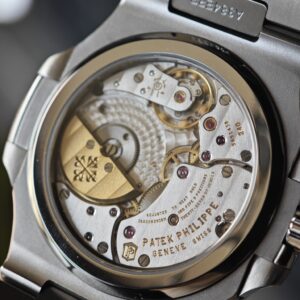 (Top customization) Patek Philippe Nautilus 5712A, original genuine two needle 240 improved, customized for the best effect, replacing gradient blue dial, substitute hands, best replacement moon phase, and ball top needle shaft. German craftsmanship 1:1 customized case and strap, after secondary polishing and grinding, - Image 23