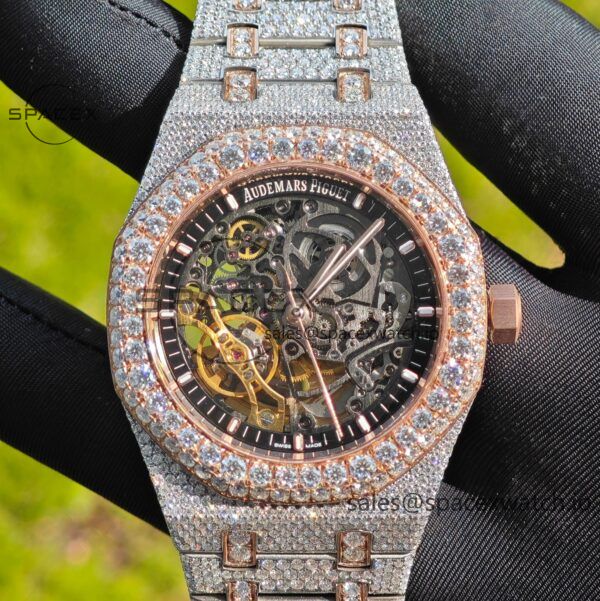 Customized full diamond AP Royal Oak 15407, the entire watch is handmade with moissanite diamonds, and the case and strap have undergone secondary polishing. 3132 integrated movement - Image 1