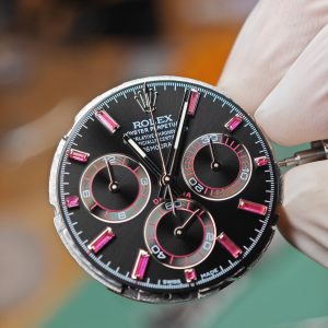 Rolex Daytona VIP watch model 126599TRU 1:1CNC customized case, strap, buckle, customized best dial, and hands. Handmade inlaid natural ruby outer ring, Dandong 4130 movement - Image 5