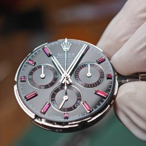 Rolex Daytona VIP watch model 126599TRU 1:1CNC customized case, strap, buckle, customized best dial, and hands. Handmade inlaid natural ruby outer ring, Dandong 4130 movement - Image 7