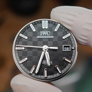 IWC Engineer Series IW328908 black dial, dial secondary calibration, equipped with solid needle shafts and secondary polishing of case and strap, equipped with SW200 movement - Image 3