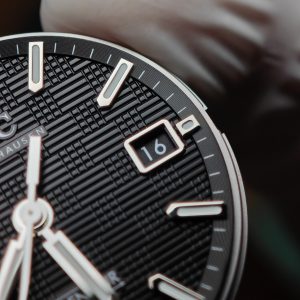 IWC Engineer Series IW328908 black dial, dial secondary calibration, equipped with solid needle shafts and secondary polishing of case and strap, equipped with SW200 movement - Image 10