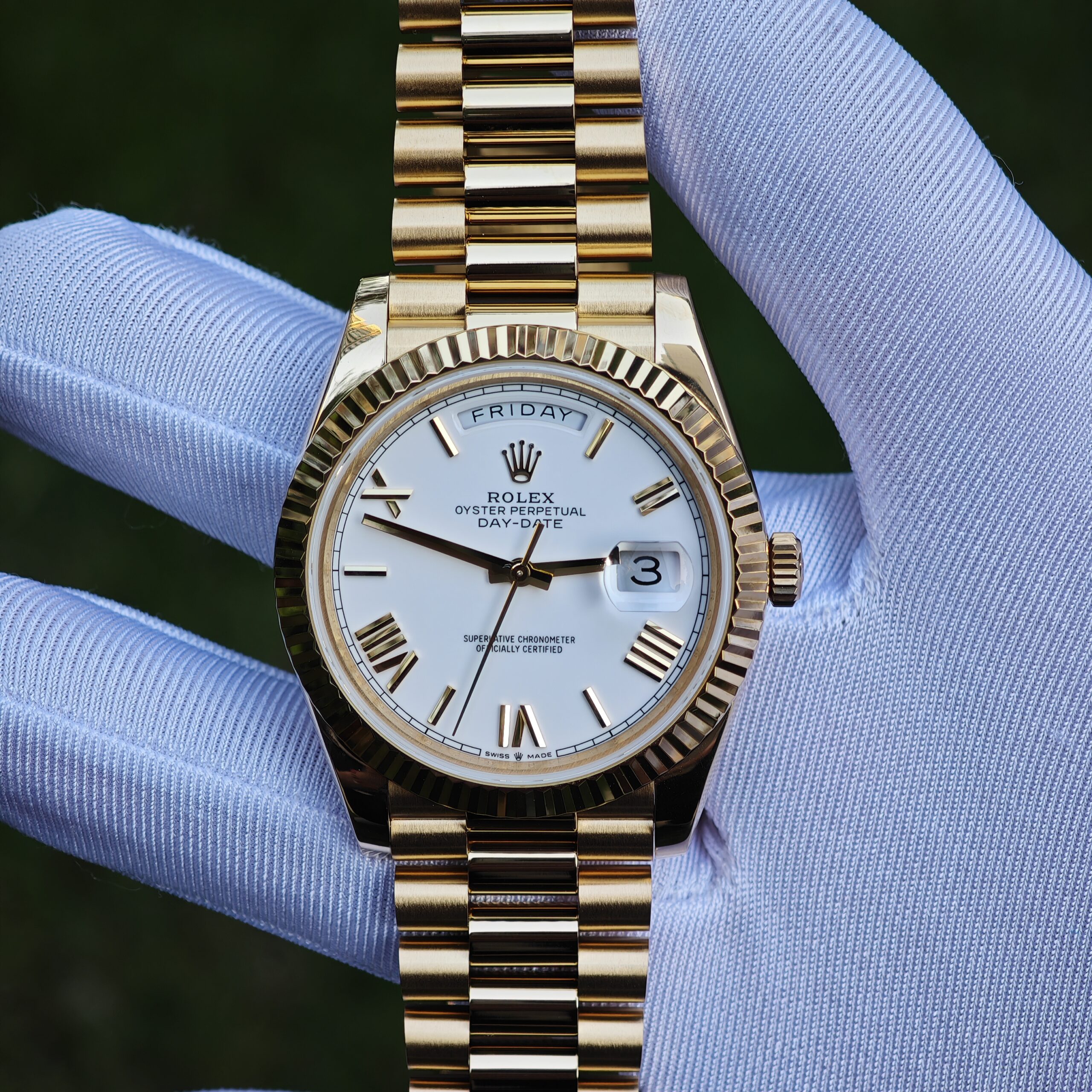 IMG 20241129 163758 36mm Rolex Day Date m 128238 white Roman numerals, German technology 1:1 customized 18K pure gold case and strap, customized best alternative dial, pointer calendar, Swiss imported ETA2836 movement, high standard assembly process - Image 1