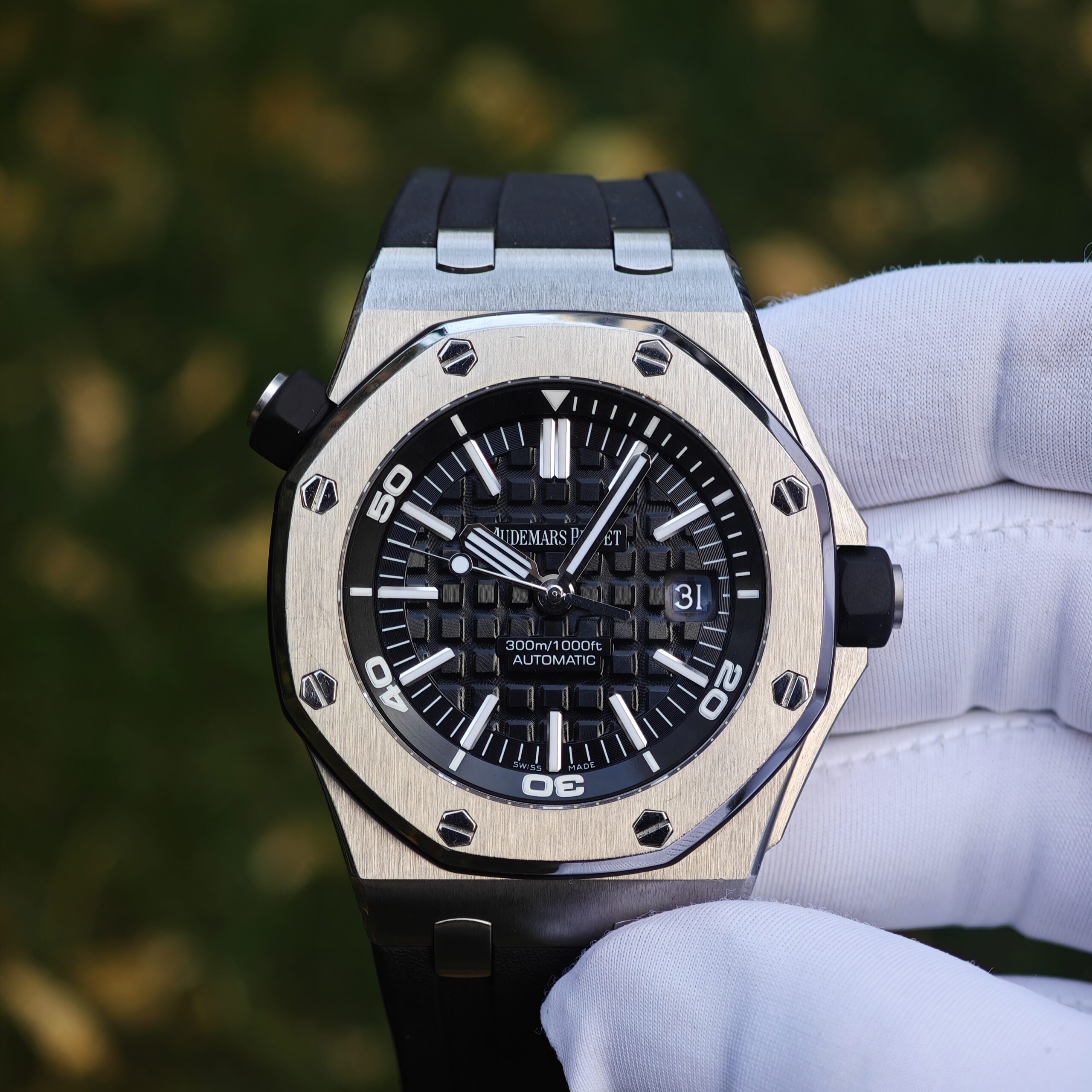 IMG 20250101 164711 Royal Oak Offshore 15703, equipped with original GEN dial, hands, calendar, mirror, outer ring, case, crown genuine 7-piece set. Black rubber strap and 3120 integrated movement - Image 1
