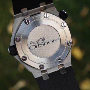 Royal Oak Offshore 15703, equipped with original GEN dial, hands, calendar, mirror, outer ring, case, crown genuine 7-piece set. Black rubber strap and 3120 integrated movement - Image 17