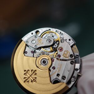 Patek Philippe 5711/1A Snow Mountain White, equipped with original genuine dial, hands, calendar, and original genuine 324 integrated movement, using original data German CNC technology 1:1 customized case and strap. - Image 27