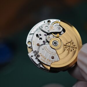 Patek Philippe 5711/1A Snow Mountain White, equipped with original genuine dial, hands, calendar, and original genuine 324 integrated movement, using original data German CNC technology 1:1 customized case and strap. - Image 28