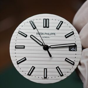 Patek Philippe 5711/1A Snow Mountain White, equipped with original genuine dial, hands, calendar, and original genuine 324 integrated movement, using original data German CNC technology 1:1 customized case and strap. - Image 22