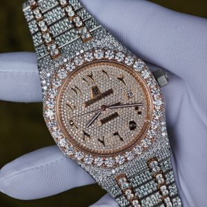 Customized rose gold color scheme with full diamond Audemars Piguet AP15400, the case and strap are handcrafted with natural diamonds using Swiss craftsmanship, a customized full diamond Middle Eastern digital dial, and the best 3120 integrated movement. - Image 6