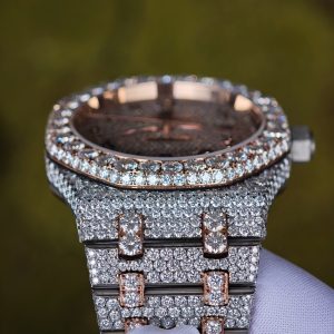 Customized rose gold color scheme with full diamond Audemars Piguet AP15400, the case and strap are handcrafted with natural diamonds using Swiss craftsmanship, a customized full diamond Middle Eastern digital dial, and the best 3120 integrated movement. - Image 14