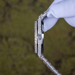 Customized rose gold color scheme with full diamond Audemars Piguet AP15400, the case and strap are handcrafted with natural diamonds using Swiss craftsmanship, a customized full diamond Middle Eastern digital dial, and the best 3120 integrated movement. - Image 19