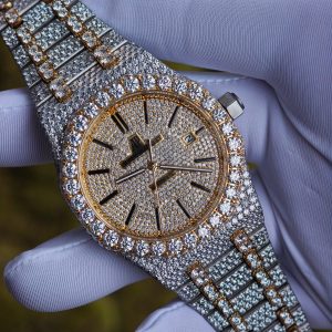 Customized all diamond Audemars Piguet AP15400, gold color scheme, case and strap handmade with natural diamonds using Swiss craftsmanship, customized all diamond dial, and the best 3120 integrated movement. - Image 6