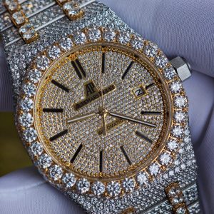 Customized all diamond Audemars Piguet AP15400, gold color scheme, case and strap handmade with natural diamonds using Swiss craftsmanship, customized all diamond dial, and the best 3120 integrated movement. - Image 9