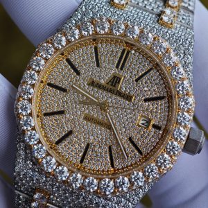 Customized all diamond Audemars Piguet AP15400, gold color scheme, case and strap handmade with natural diamonds using Swiss craftsmanship, customized all diamond dial, and the best 3120 integrated movement. - Image 10